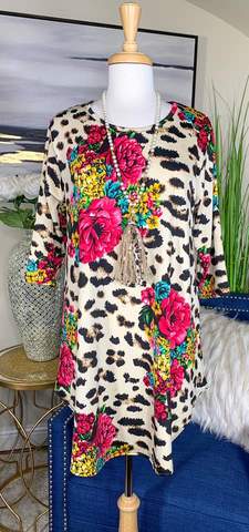 M/L : Cream Leopard, Pink floral, flutter tunic